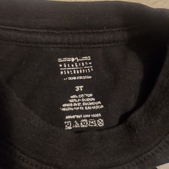 2 Outfits Toddler White Sox Size 3 . - Picture 6 of 8